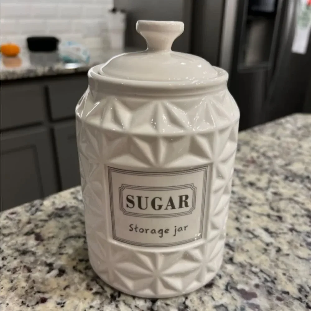 White Kitchen Food Storage Container - Picture 1 of 3